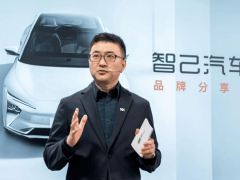 “亲儿子”智己销量暴跌30%！上汽转身拥抱华为打造尚界，一个是“All in”一个“一号工程”，到底谁更重要？